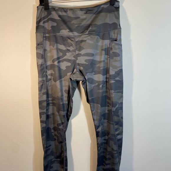 Reebok Camo Leggings Size Large - Picture 1 of 10